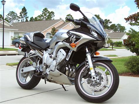 2004 Yamaha Fz6 Loaded With Aftermarket Accessories