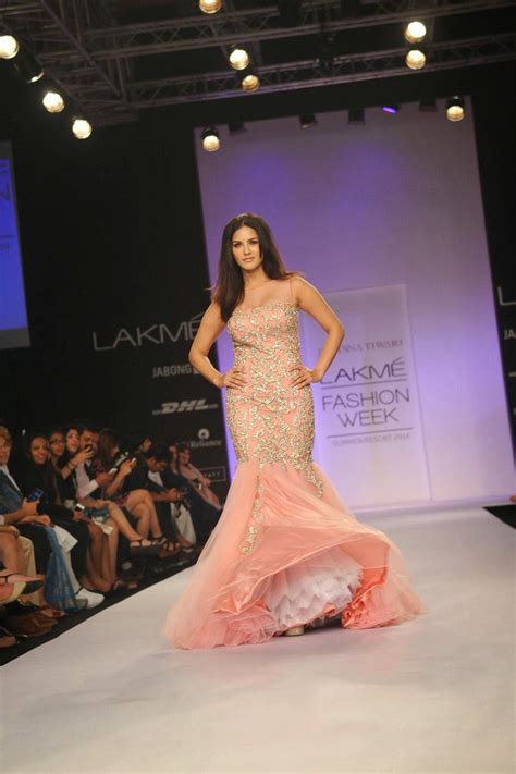 Sunny Leone Ramp Walk Stills At Lakme Fashion Week 2014 In A Sexy Gown Vantage Point