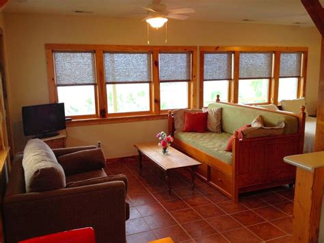 Duneland Rentals Cozy And Charming Beach Getaway On Lovely Lake