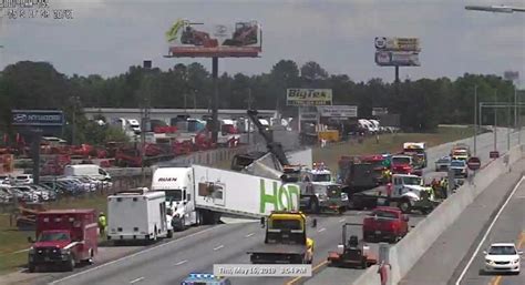 Two People Are Killed In Fiery Tractor Trailer Crash On I 75 In Georgia