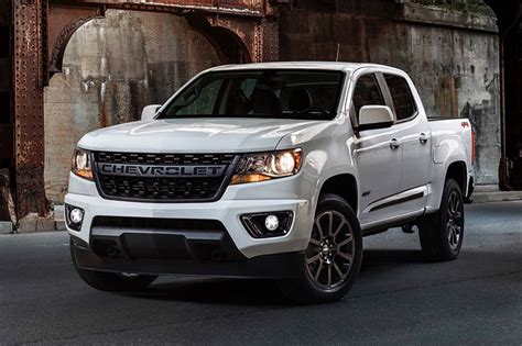 2020 Chevy Colorado Redesign Zr2 Diesel Redesign Photos Bison