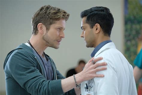 Review Foxs Medical Drama The Resident Cant Save Itself