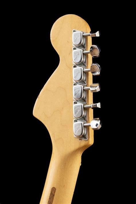 Fender Vintage 1974 Stratocaster 3tsb M1 Used