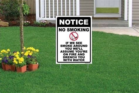 The Most Hilarious Yard Signs That Have Ever Been Created 25 Pics