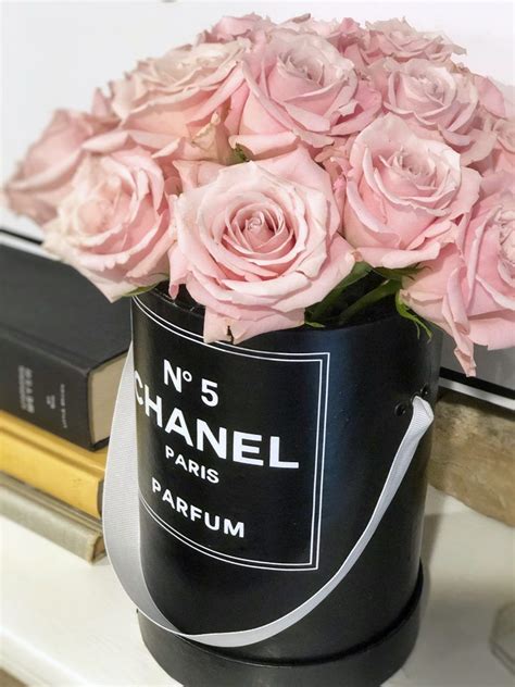 Coco chanel is known as one of the most influential designers of all time. Coco Chanel Birthday Party Decoration Themes Ideas ...