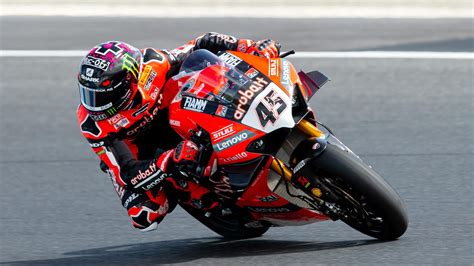 The superbike hayabusa is actually named after the japanese name of peregrine falcon, the fastest and the most dynamic bird in the world which can fly at a speed of ending up the race of this fastest bikes, we listed above the best bikes in the world. Superbike news - Scott Redding tops practice on WorldSBK ...