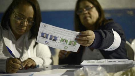 Guatemaltecos Comienzan A Votar En Segunda Ronda De Elecci N