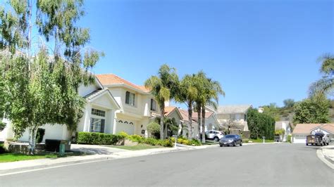 Do yourself a favor and do not move here. Hillcrest Pointe Homes, Oak Park CA ($850k-$900k)