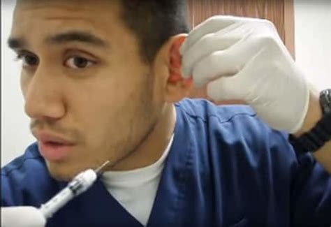 Ufc Fighter Shows You How To Drain Your Own Cauliflower Ear Mma
