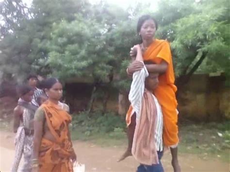 Odisha Man Carries Wife To Hospital On Shoulders Sambad English