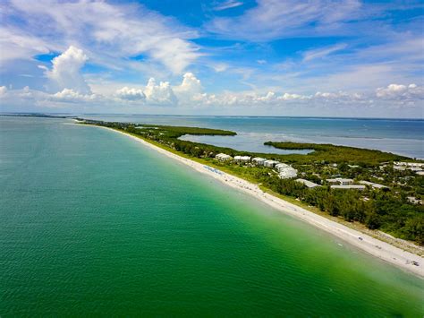 Beaches on Cape Coral: Discover the Hidden Gems and Natural Beauty