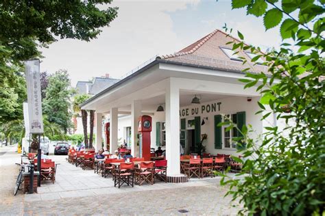 Jetzt angebote bei immobilienscout24 finden! Garage Du Pont Combines Café With Carburetors In Potsdam ...