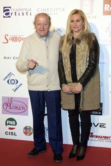 May 16, 2021 · francesco nuti compie domani 66 anni. Francesco Nuti con la figlia Ginevra, primo red carpet ...