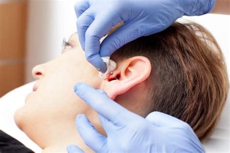 Causes Symptoms And Treatments Of An Infected Piercing Facty Health