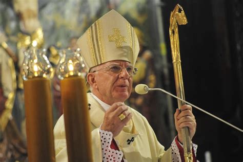 Abp marek jędraszewski wygłosił kazanie podczas mszy w intencji poległych i ojczyzny w bazylice mariackiej w krakowie. Abp Jędraszewski: agresywna ideologia LGBT szydzi z ...