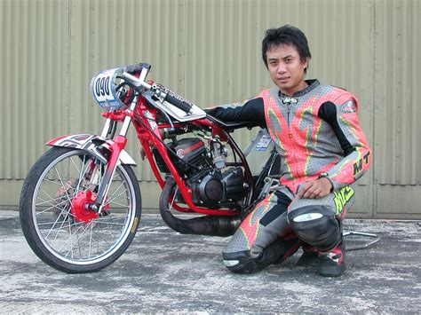 Kumpulan informasi modifikasi motor dan mobil terbaru pic new posts: Yamaha Rx 135 Wallpaper