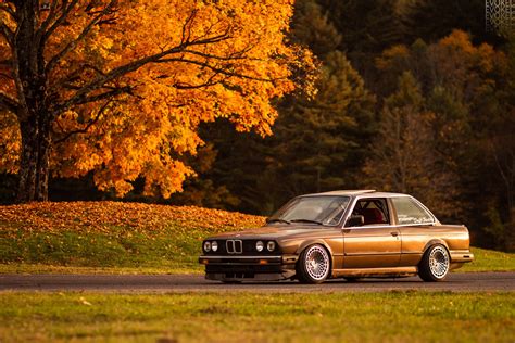 Bmw E30 Wallpapers Top Free Bmw E30 Backgrounds Wallpaperaccess