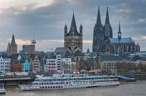 Sowie an die niederlande und an belgien im westen. Nordrhein-Westfalen auf dem 2. Platz: Tourismus im ersten ...