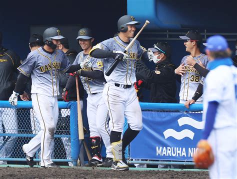 The site owner hides the web page description. 阪神1位佐藤輝明がスコアボード越え弾!3戦2発 - プロ野球写真 ...