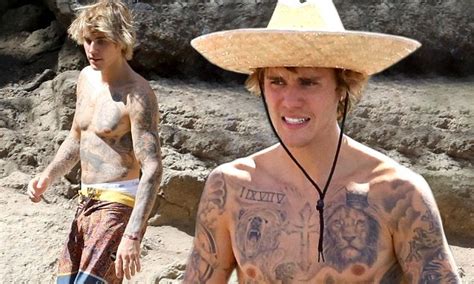 Justin Bieber Strips Down For A Dip In Malibu Swimming Hole Daily Mail Online