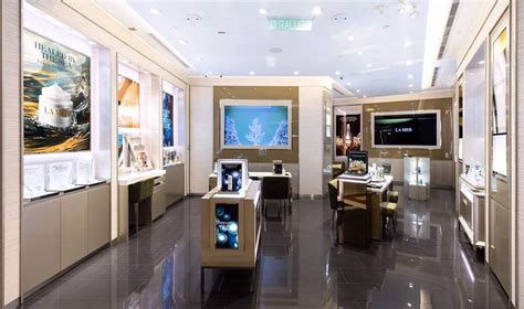 12 years after the accident and 6000 experiments later, he perfected the art of bio. Take a Look inside La Mer's First Flagship Store in ...