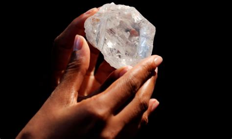 What Does An Uncut Diamond Look Like