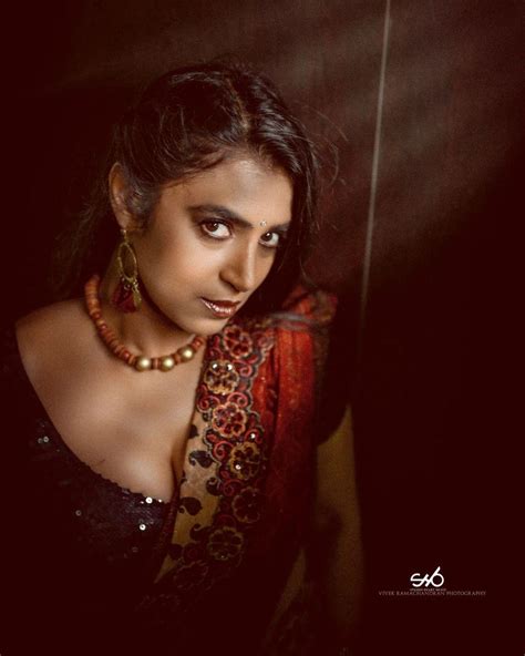 Tamil Actress Kasthuri In Saree Exclusive Hot Photos Exclusive Hot