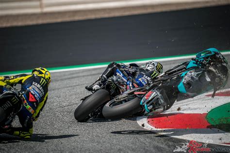 Episode 17 of crash.net's new motogp podcasts featuring keith huewen looks at the chain. Morbidelli and Zarco's nightmare MotoGP crash - Bike Review