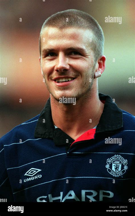 David Beckham Manchester United Fc 25 March 2000 Stock Photo Alamy