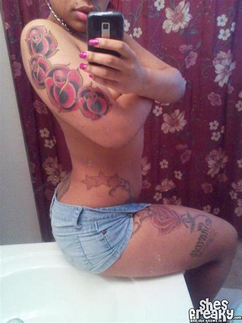 Sexy Girls With Tattoos 15 Shesfreaky