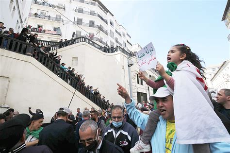 Algeria Between Hope Of Change And A Desire To Leave By Lakhdar
