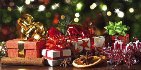 Search, discover and share your favorite christmas present gifs. Top 10 Christmas Gifts For Less Than £50 | HuffPost UK