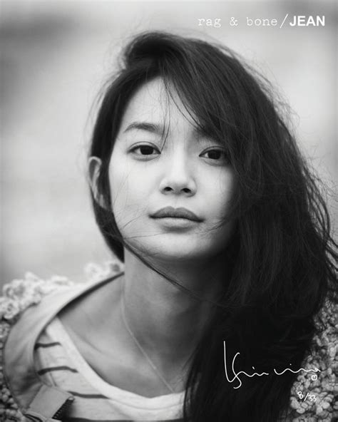 Having short hair creates the appearance of thicker hair and there are many types of hairstyles to choose from. Mina Shin for D.I.Y. Project | rag & bone