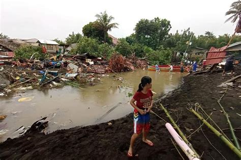 Philippine Floods Landslides Kill 44 After Christmas Day Rains The Straits Times