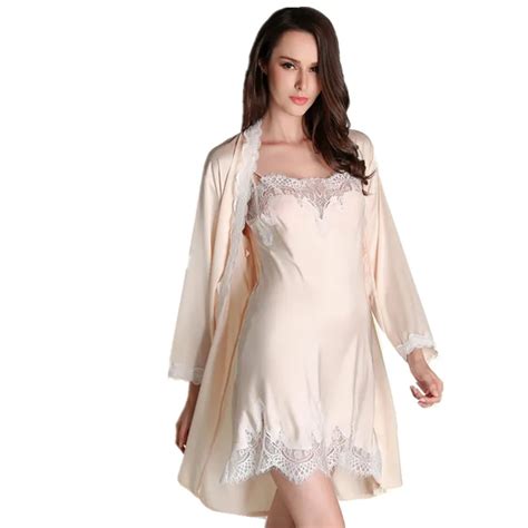 New 2017 Summer Style Two Pieces Robe Set Luxury Lace Satin Silk Nightgown Bathrobe Pijamas