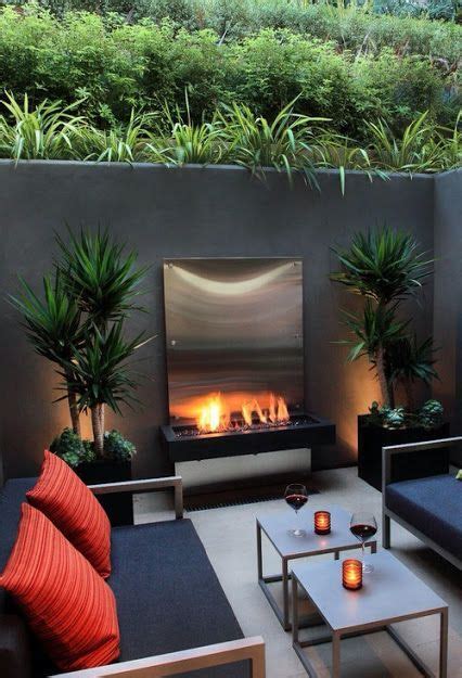 42 Inviting Fireplace Designs For Your Backyard Patio Furniture