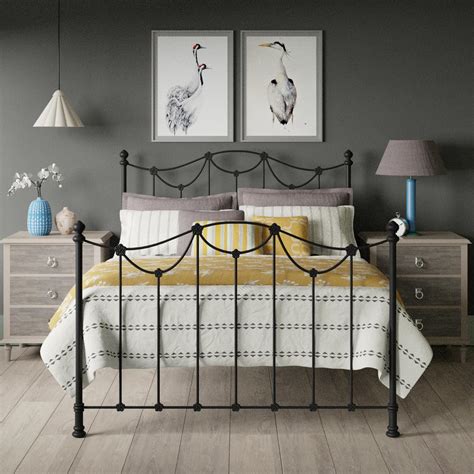 Yellow And Black Bedroom Ideas 20 Sophisticated Black And Yellow