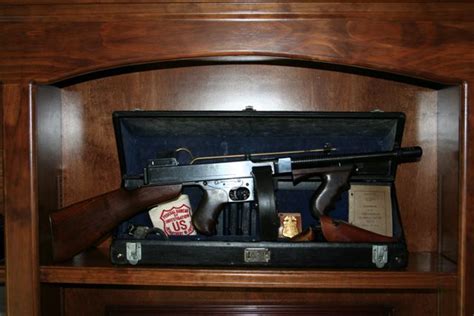 1935 Thompson Sub Machine Gun Hard Case