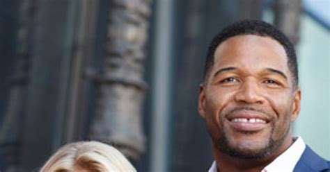Kelly Ripa And Michael Strahan Celebrate Daytime Emmys Win On Live