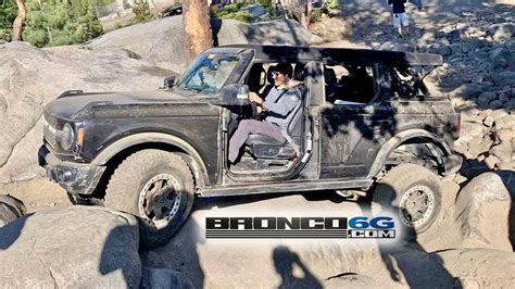 Watch The 2021 Ford Bronco Pull A 180° On A Dime With Trail Turn Assist