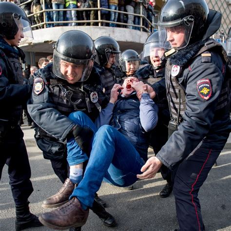 Hundreds Arrested During Anti Corruption Protests In Russia