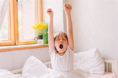 How to Get Off the Daylight Savings Time Struggle Bus | Kinsa Health