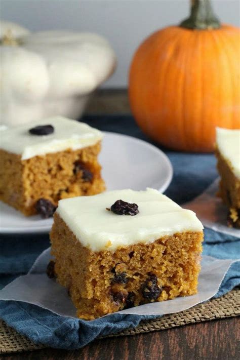 They are typically served with cream cheese frosting, but you can also serve them with a tasty, spiced glaze instead. Pumpkin Raisin Bars | Recipe | Dessert recipes ...