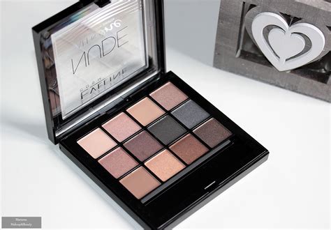 Beauty Place Eveline Cosmetics Paleta Cieni All In One Nude