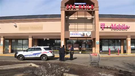 Suspect Gets Shot By T Mobile Security During Robbery Attempt