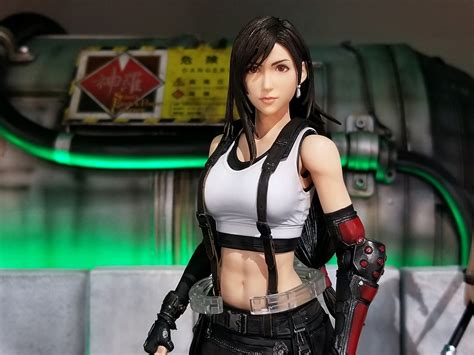 Final Fantasy Vii Remake On Twitter The Ff7r Play Arts Kai Figures