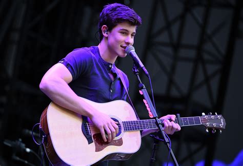 Shawn Mendes Wallpapers Images Photos Pictures Backgrounds