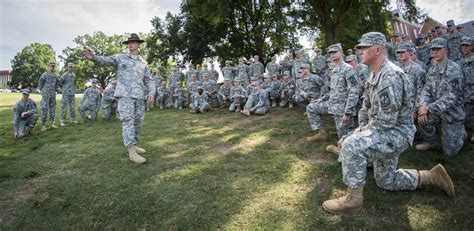 Dvids Images Drill Sergeant Teaches Future Army Leaders Image 3 Of 22