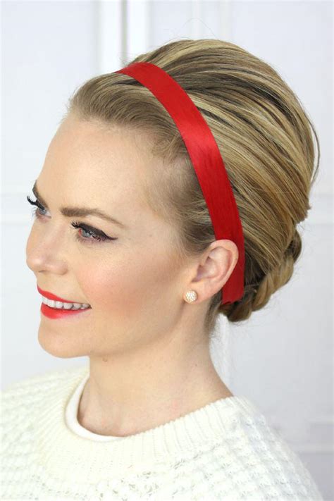6 Fun Hairstyles For Christmas