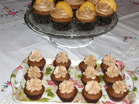 cupcakes de galletas maría con relleno y buttercream de nutella pasión por la repostería y